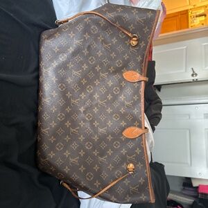 Louie Vuitton neverfull